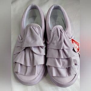 Vans Girls Toddler Size 12 Lavender Fog Ruffle Classic Slip-On Sneakers NWT